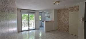 t2 à la location -   11400  CASTELNAUDARY, surface 41 m2 location t2 - UBI478300520